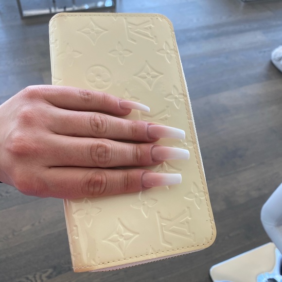 Authentic Louis Vuitton Wallet - Picture 8 of 10